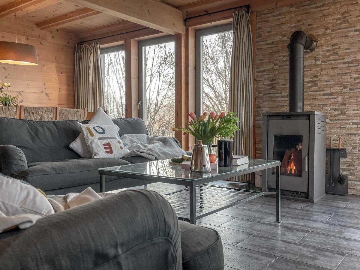 Traumhaff Kuestenchalets - Einzigartige Chalets An Der Ostsee. Ganz Aus Laerchenholz Mit Kamin Und Sauna Vogelsang-Warsin Zewnętrze zdjęcie