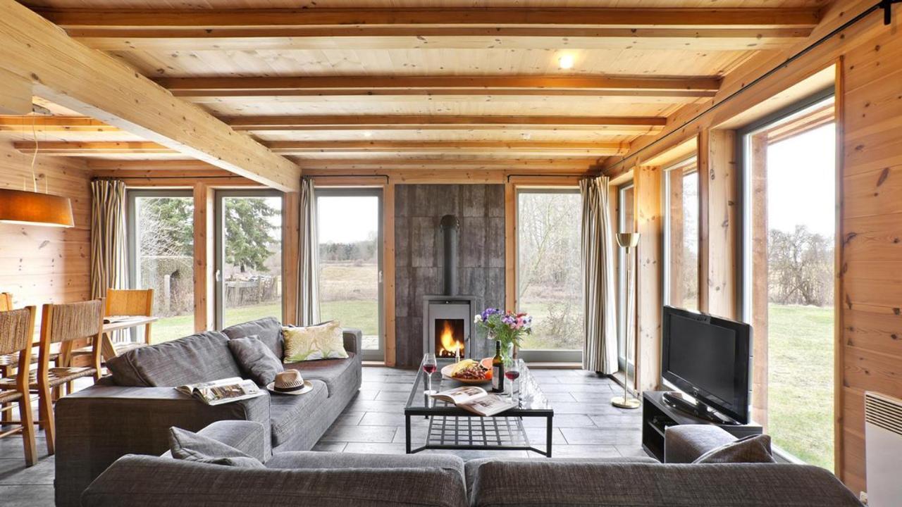 Traumhaff Kuestenchalets - Einzigartige Chalets An Der Ostsee. Ganz Aus Laerchenholz Mit Kamin Und Sauna Vogelsang-Warsin Zewnętrze zdjęcie
